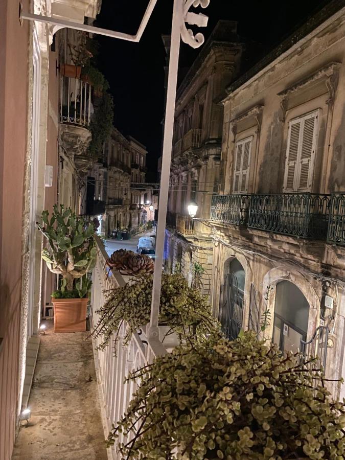 Balcony In Giudecca By Ortigia Apartments Syracuse Exterior foto